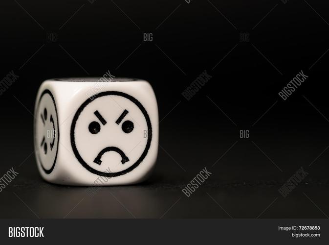 Từ tay trống nhạc rock đến nữ Thủ tướng đầu tiên của Nhật Bản -0